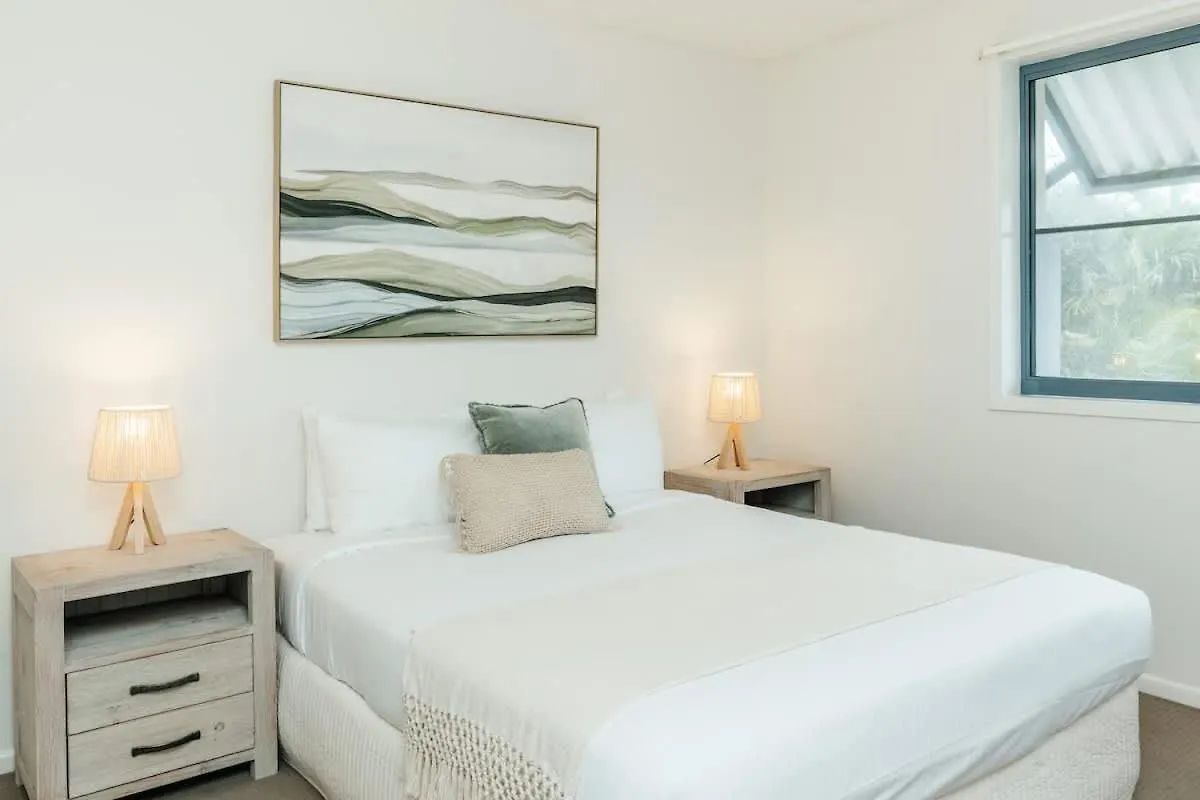 Apartment Marcoola Sands 6 - Pool To Beach